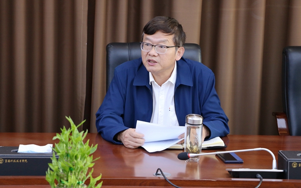 馮院長